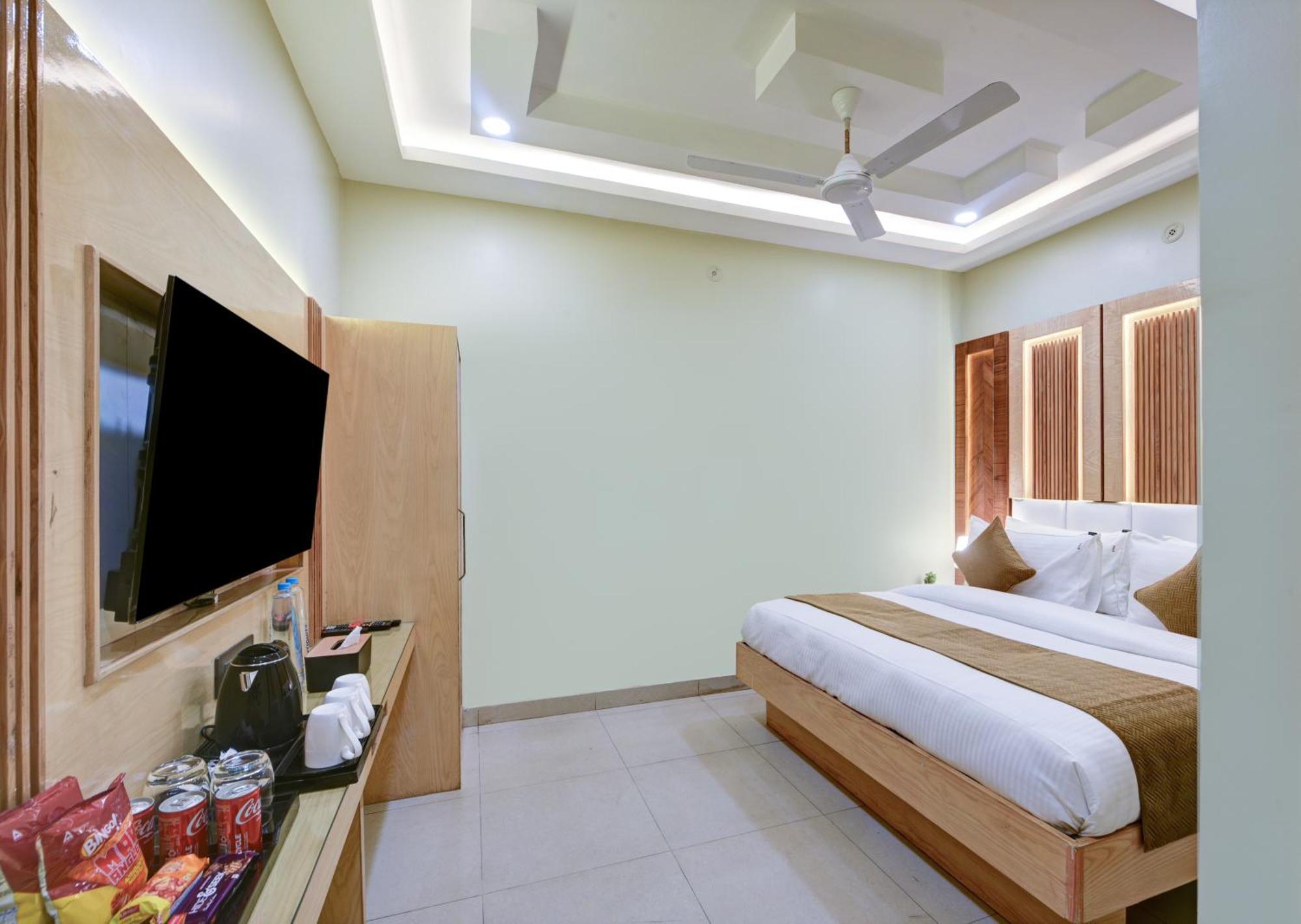 New Frontier Hotel Delhi  Extérieur photo
