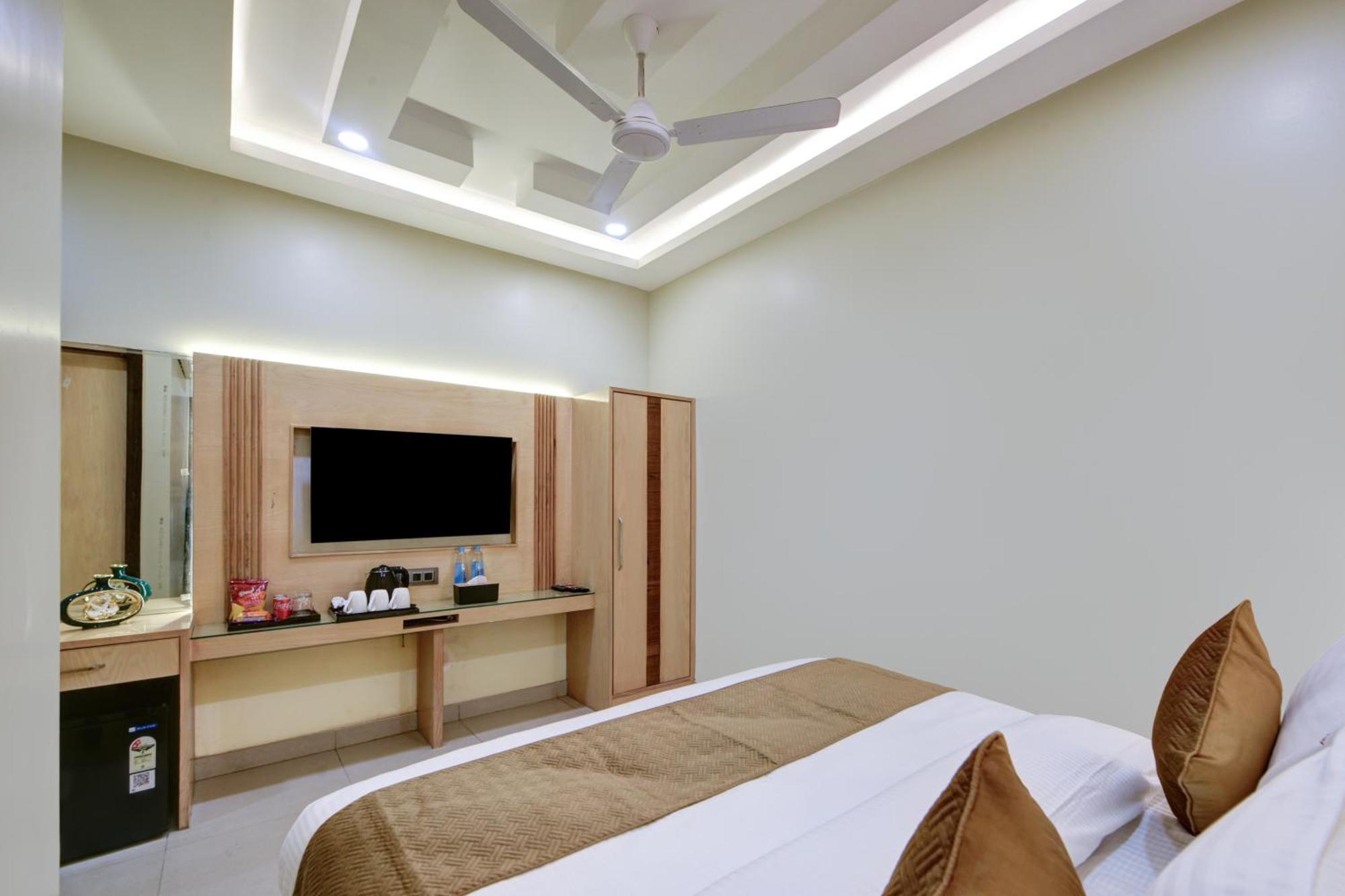 New Frontier Hotel Delhi  Extérieur photo